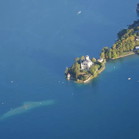 4 Personnes D'annecy Lathuile